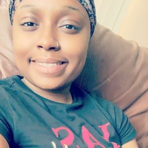 Meet your Posher, Candice